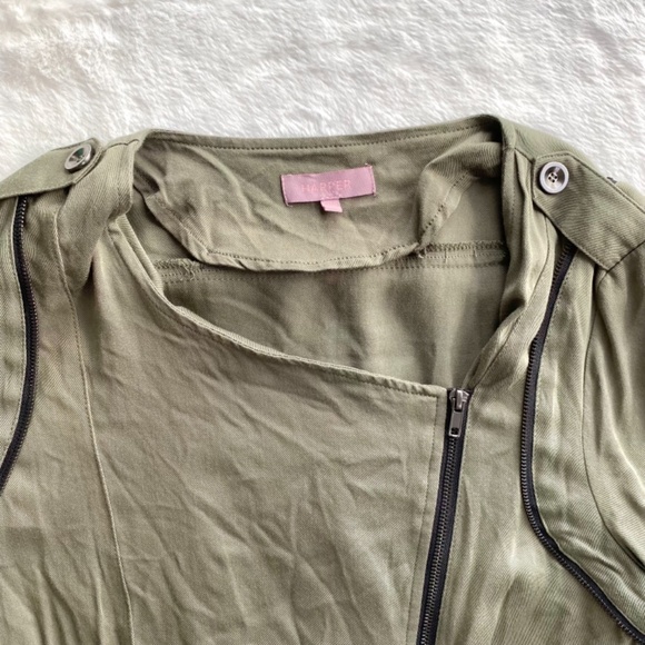 Francesca’s Collections Green Military Lightweight Jacket Size Medium - Picture 14 of 16